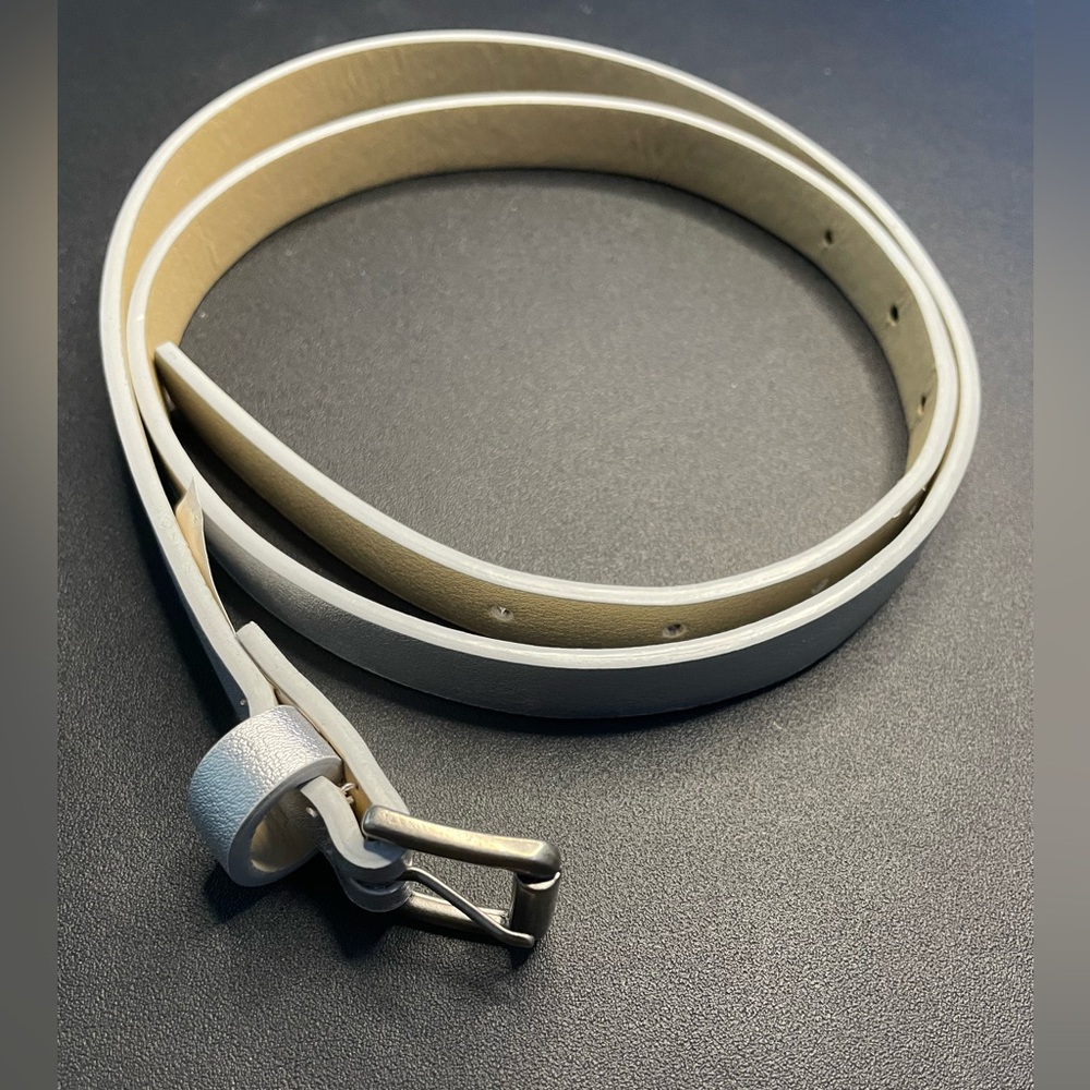 Steve Madden Women's Slim Silver Belt